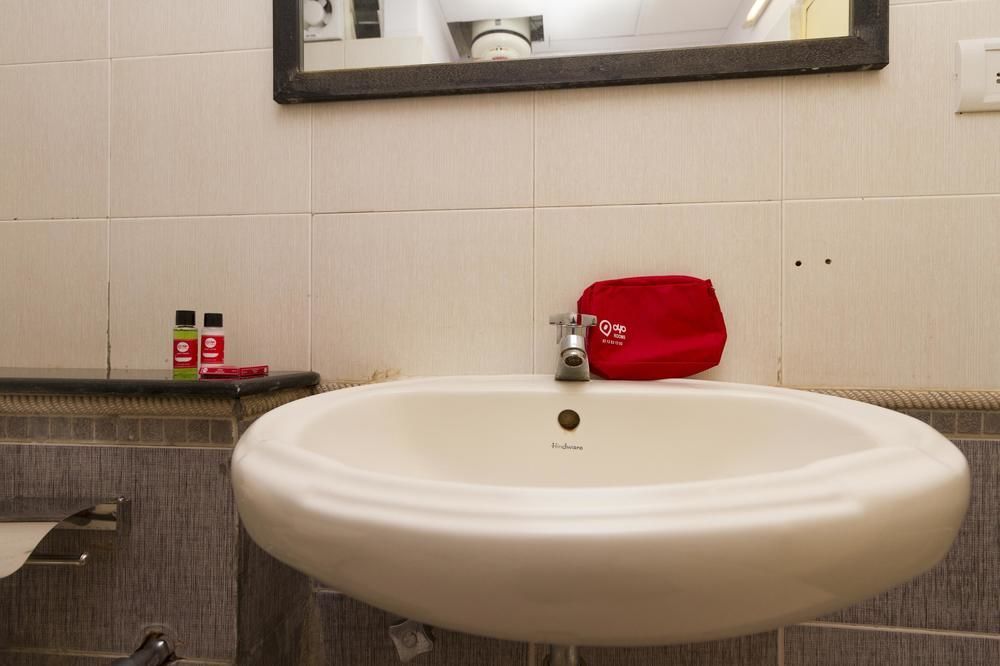 Oyo 649 Hotel Ajantha Trinity Inn Bangalore Bagian luar foto
