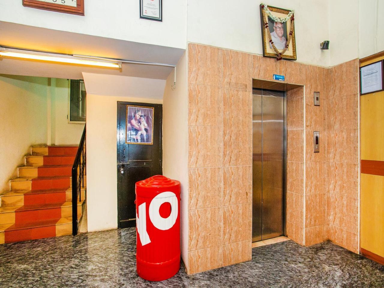 Oyo 649 Hotel Ajantha Trinity Inn Bangalore Bagian luar foto