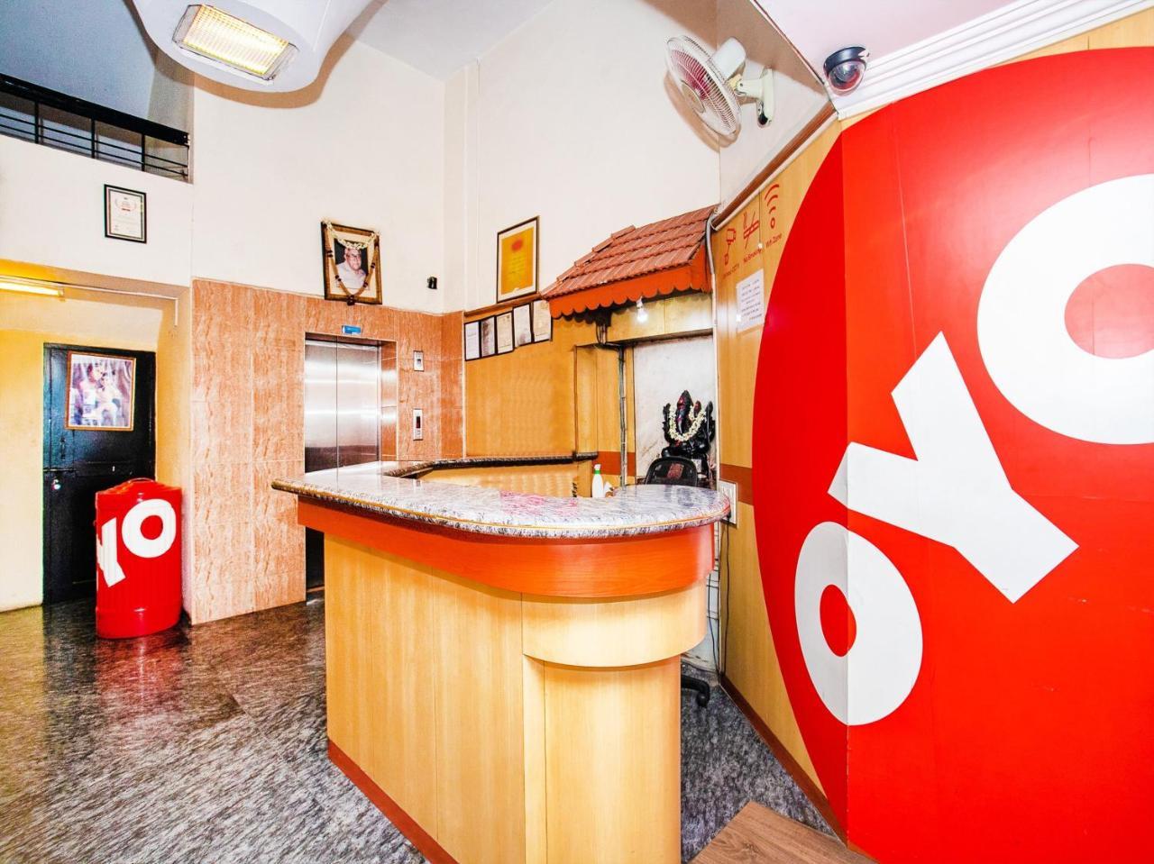 Oyo 649 Hotel Ajantha Trinity Inn Bangalore Bagian luar foto